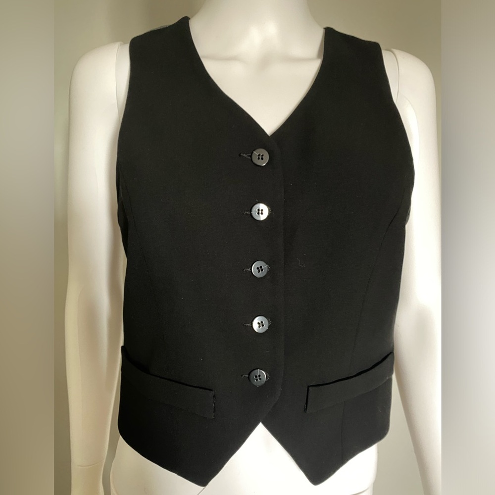 Black Button-Up Vest - Picture 2 of 6